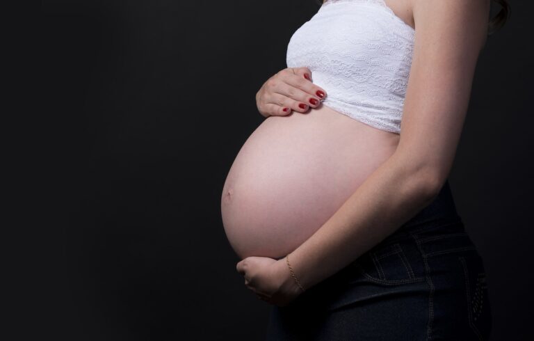 What is Behind Food Cravings During Pregnancy?