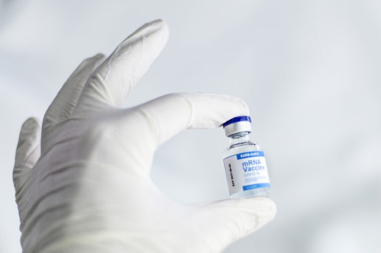 The Benefits of DNA and mRNA Vaccines