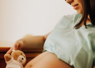 Is Anti-Müllerian Hormone a reliable marker in Assisted Reproduction for mature women?